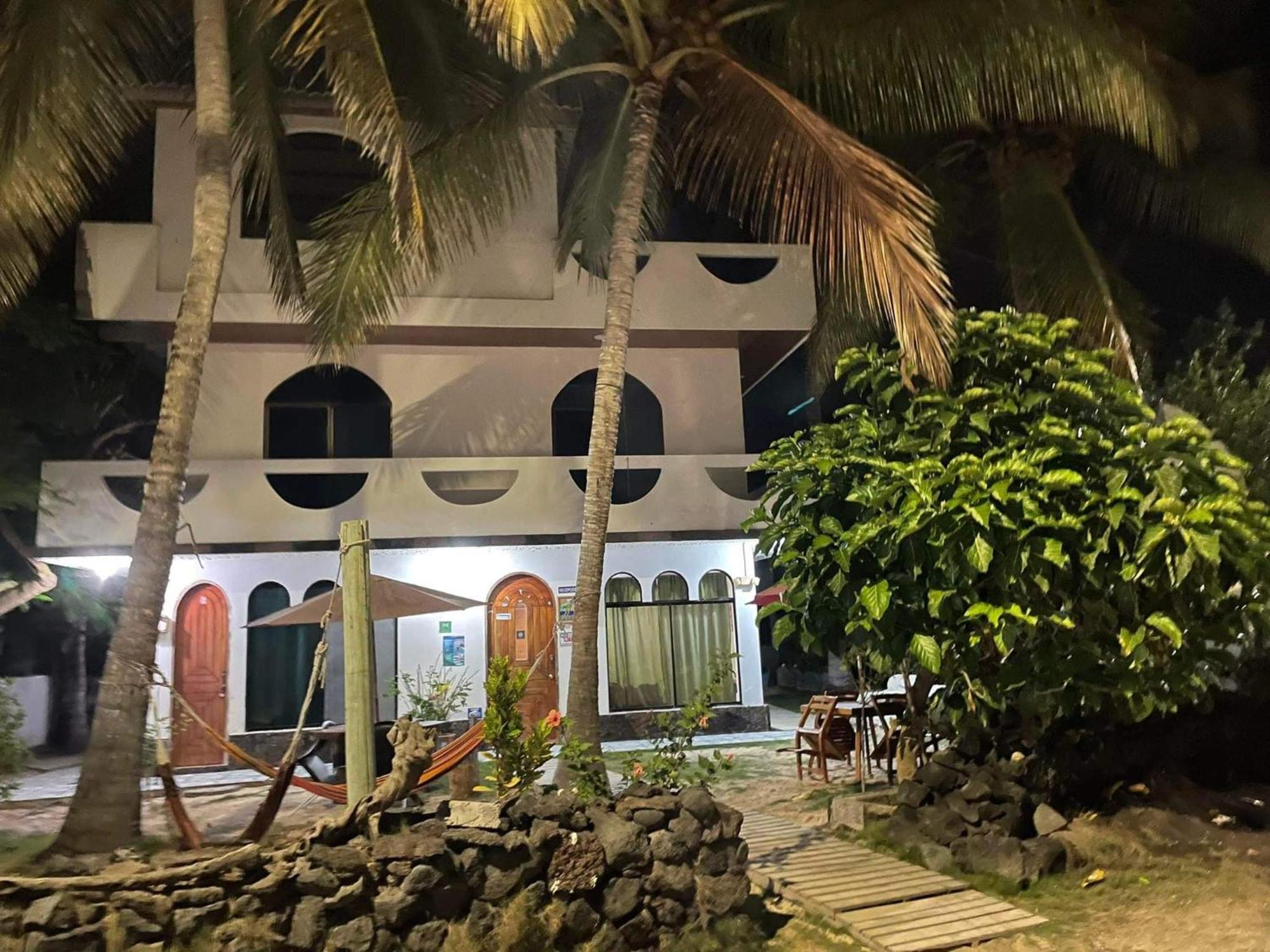 Hostal Muro De Las Lagrimas With High Speed Internet Starlink ปวยร์โต วิลยามิล ภายนอก รูปภาพ